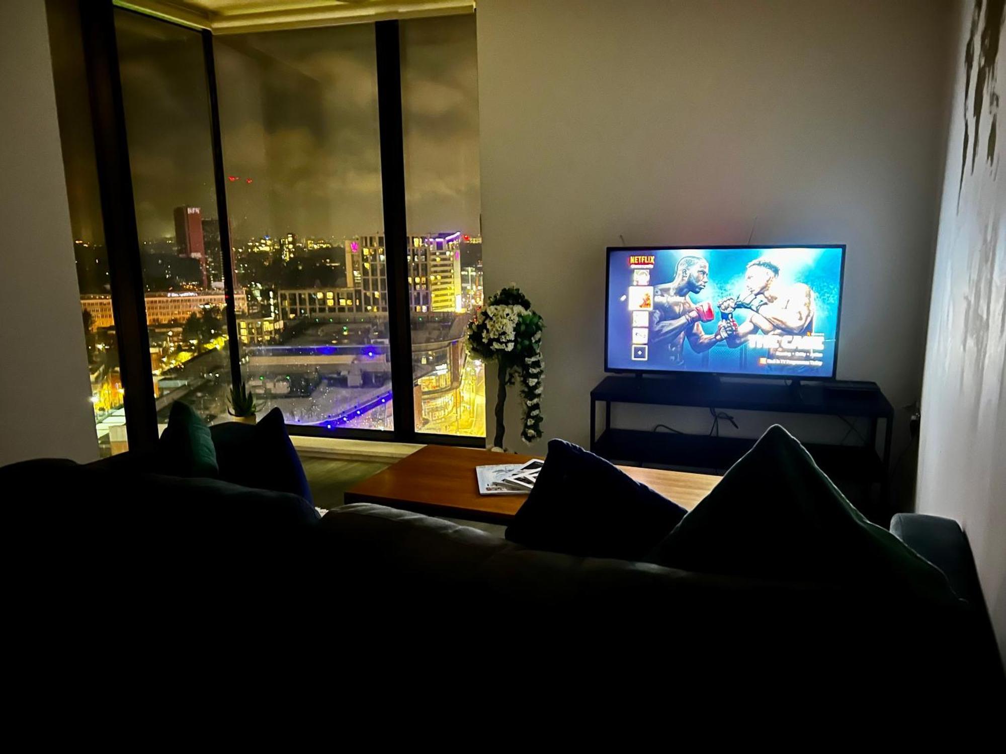 Premium Deals L Last-Minute Stay L 4 Min Walk To Birmingham Central Library L 18Th Floor 2 Bed 2 Bath City Centre Penthouse With Gym & Netflix By Jvt Short Lets Exteriér fotografie