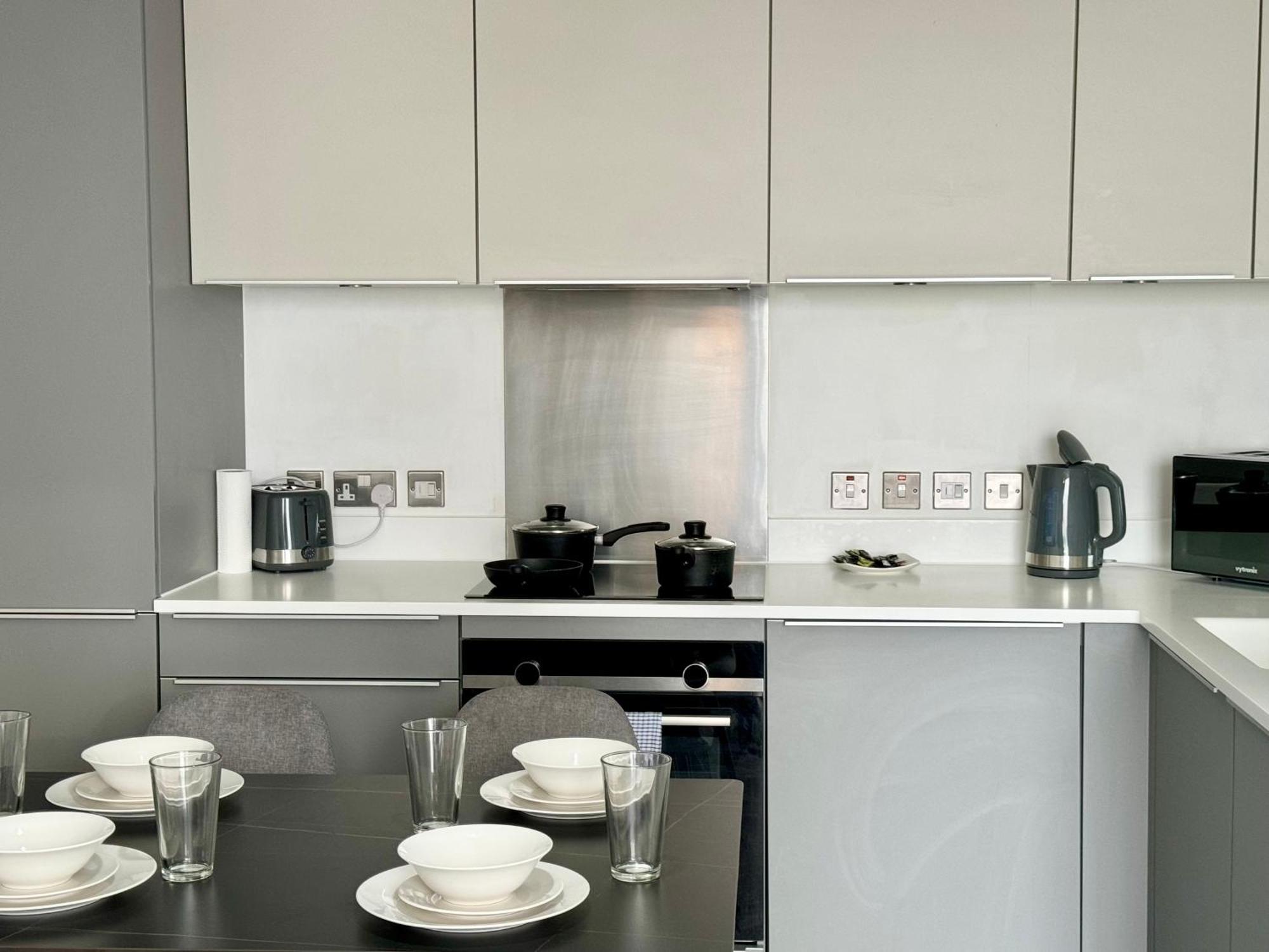 Premium Deals L Last-Minute Stay L 4 Min Walk To Birmingham Central Library L 18Th Floor 2 Bed 2 Bath City Centre Penthouse With Gym & Netflix By Jvt Short Lets Exteriér fotografie