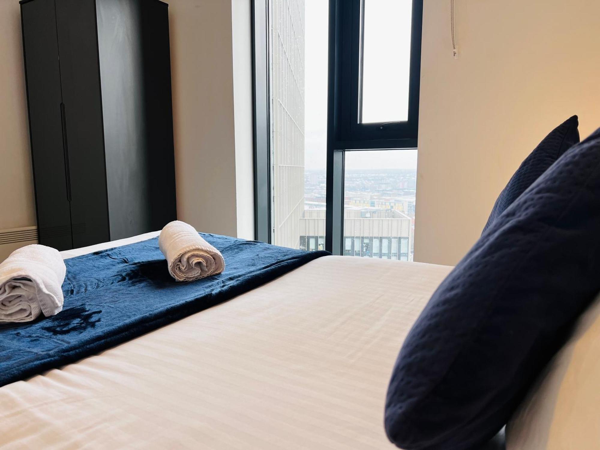 Premium Deals L Last-Minute Stay L 4 Min Walk To Birmingham Central Library L 18Th Floor 2 Bed 2 Bath City Centre Penthouse With Gym & Netflix By Jvt Short Lets Exteriér fotografie