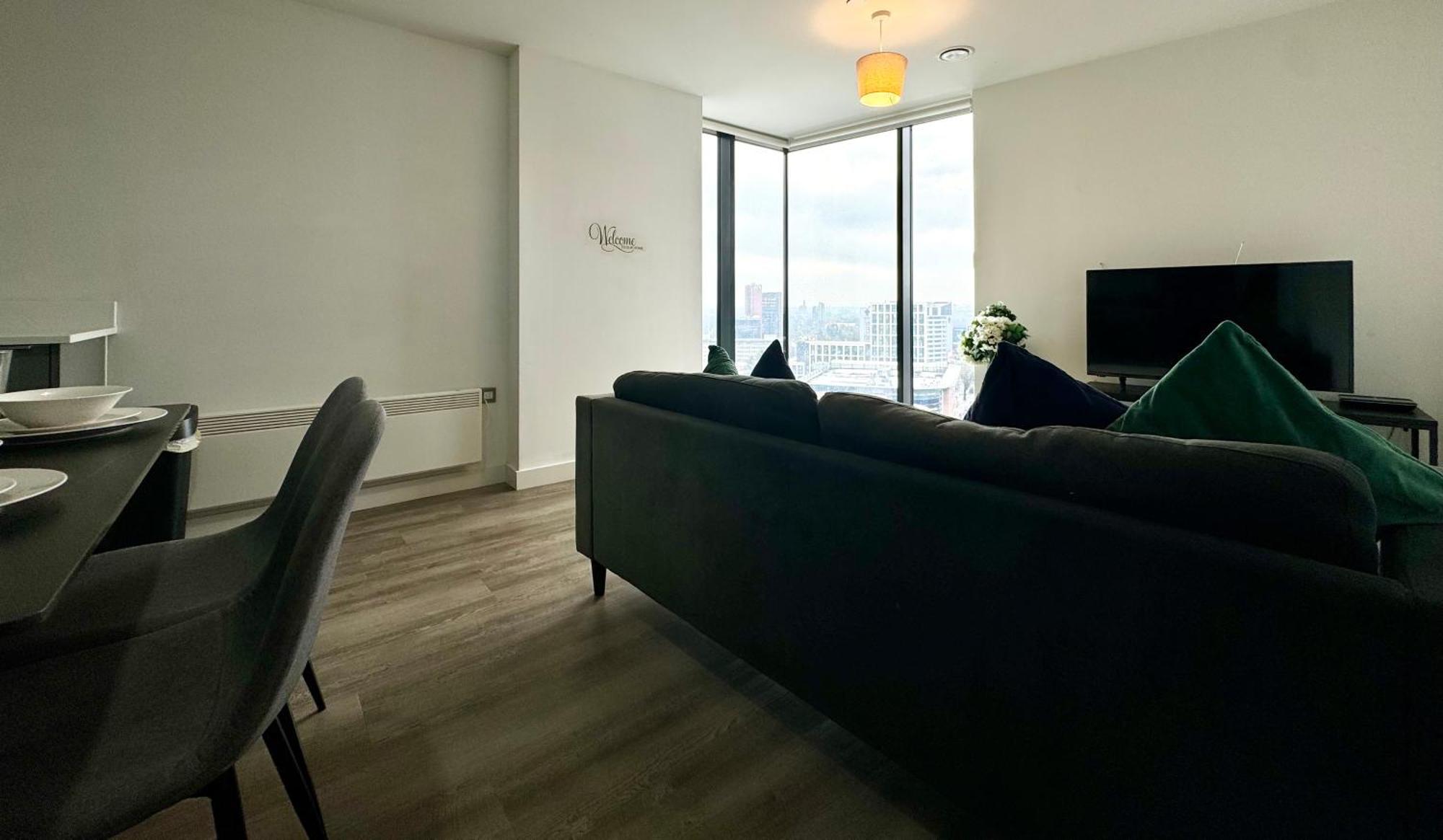 Premium Deals L Last-Minute Stay L 4 Min Walk To Birmingham Central Library L 18Th Floor 2 Bed 2 Bath City Centre Penthouse With Gym & Netflix By Jvt Short Lets Exteriér fotografie
